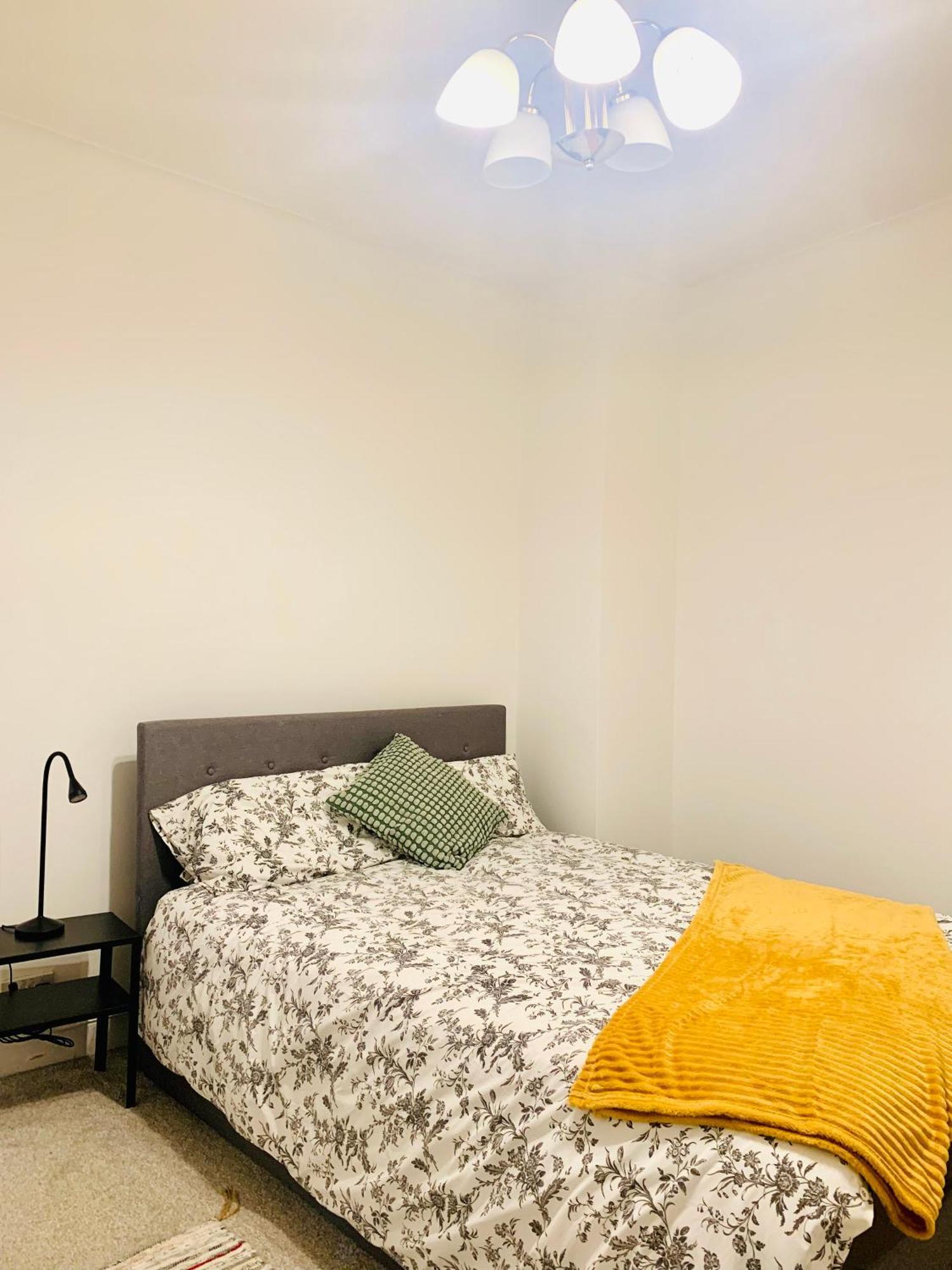 Cosy 2 Bedroom Apartment In Swiss Cottage. Londyn Zewnętrze zdjęcie