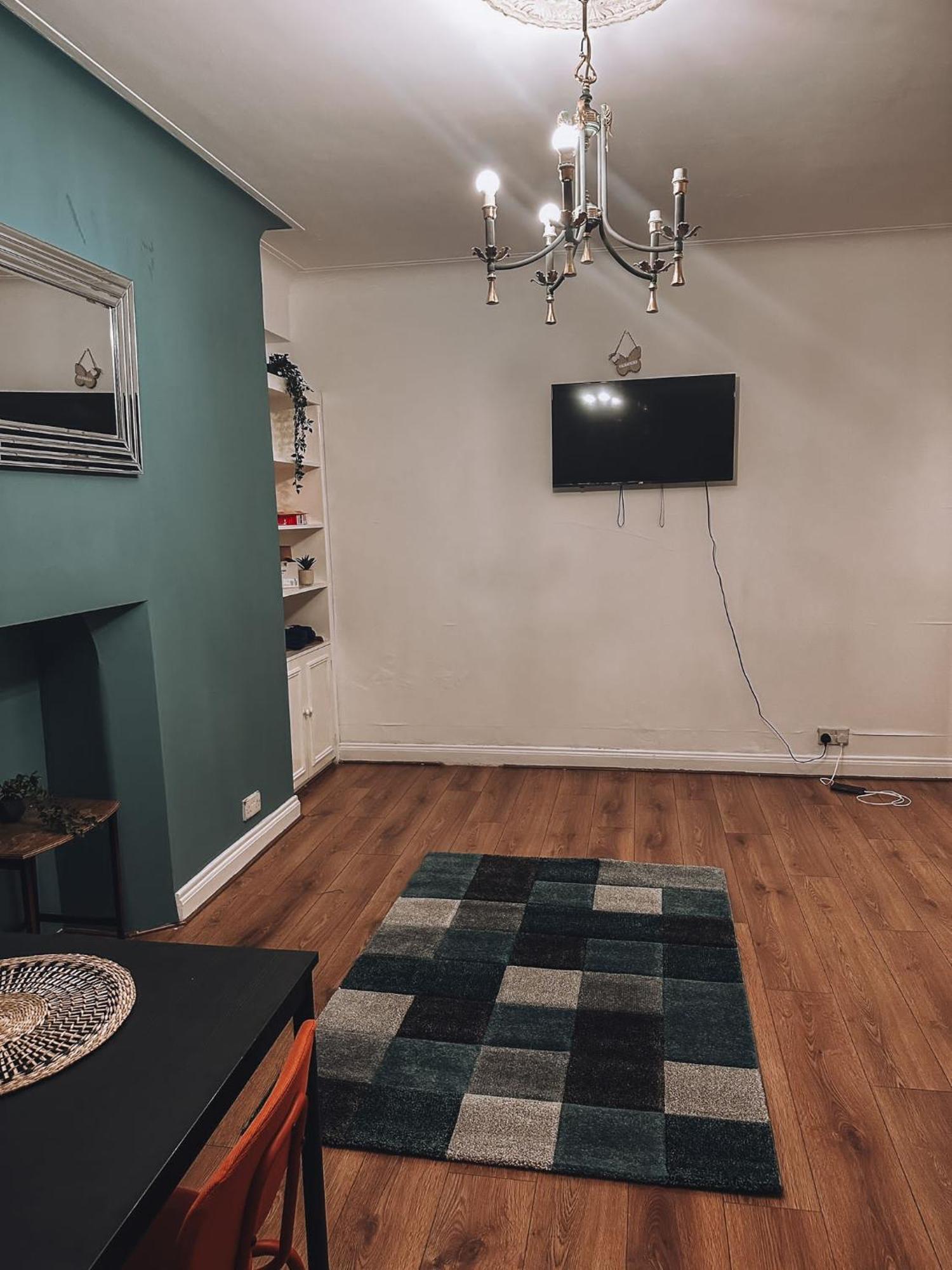 Cosy 2 Bedroom Apartment In Swiss Cottage. Londyn Zewnętrze zdjęcie
