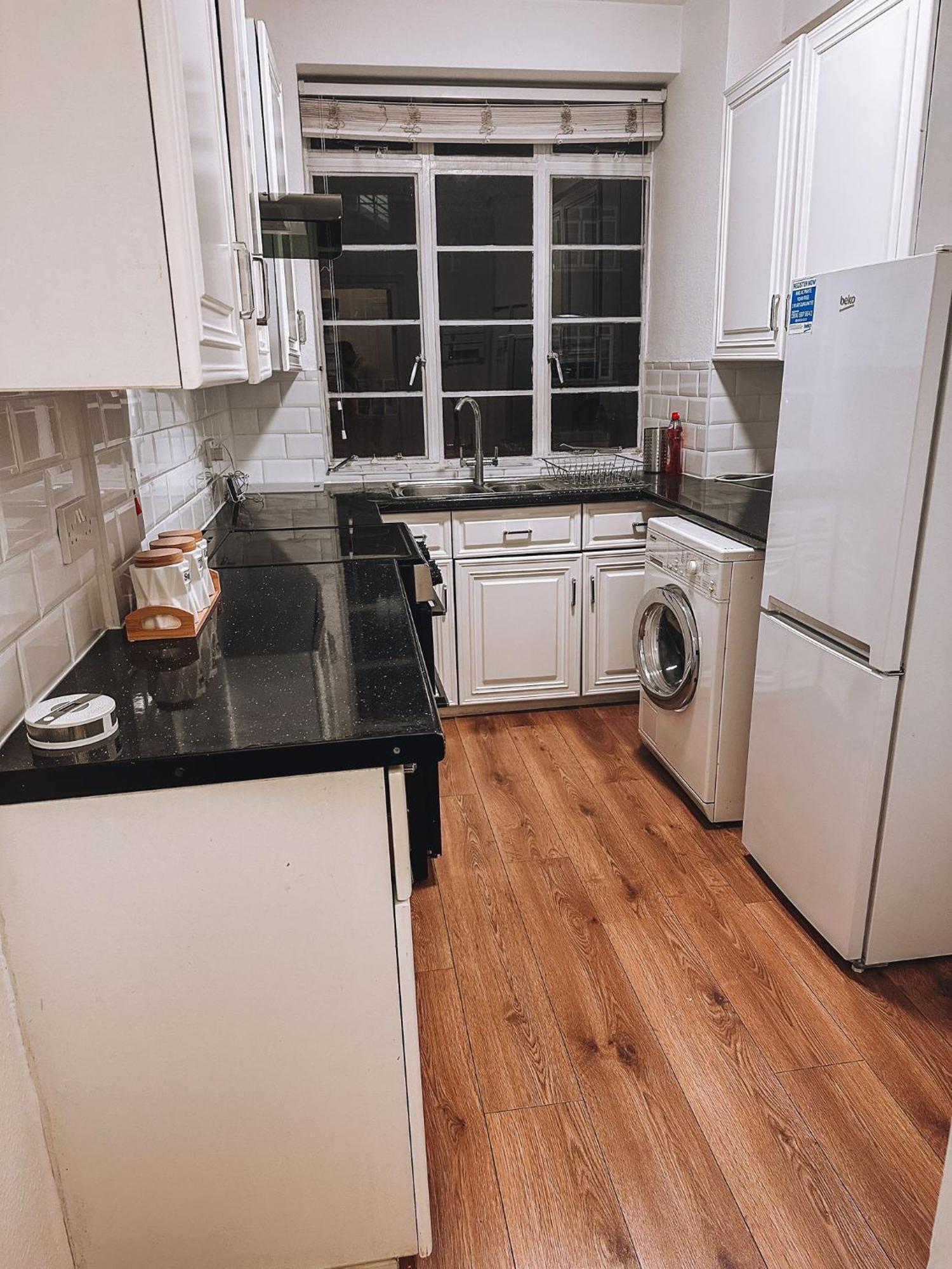 Cosy 2 Bedroom Apartment In Swiss Cottage. Londyn Zewnętrze zdjęcie