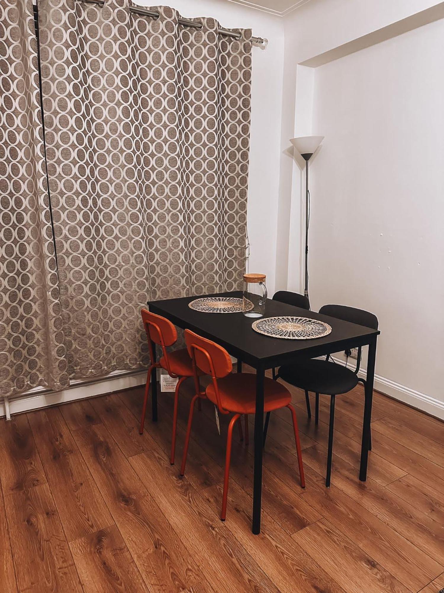Cosy 2 Bedroom Apartment In Swiss Cottage. Londyn Zewnętrze zdjęcie